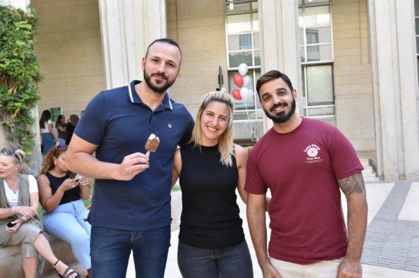 3 מתוך 43